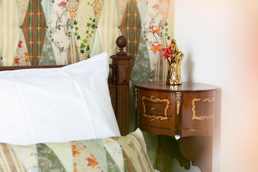 Hotellerie Het Wapen Van Athlone De Steeg Bagian luar foto
